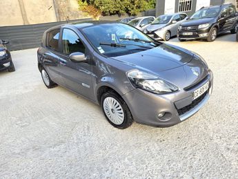  Voir détails -Renault Clio III Dynamique TomTom 1.5 dci à  Les Pennes-Mirabeau (13)