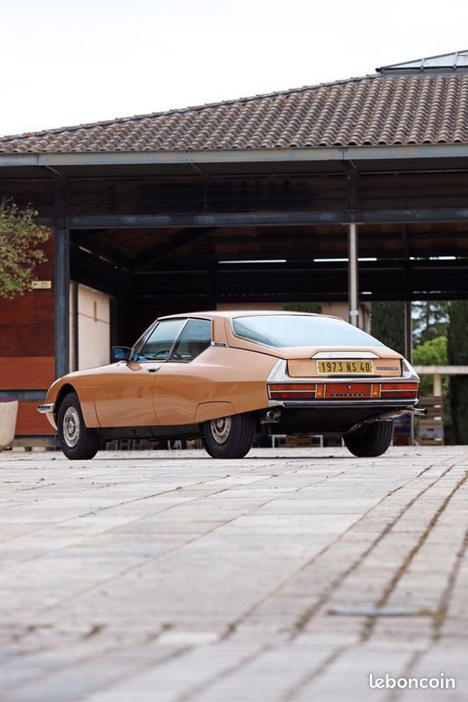 Citroen SM Tres belle maserati injection 1973 fiabi  de 1973