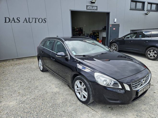 Volvo V60 D2 1.6 115ch Momentum NOIR de 2013