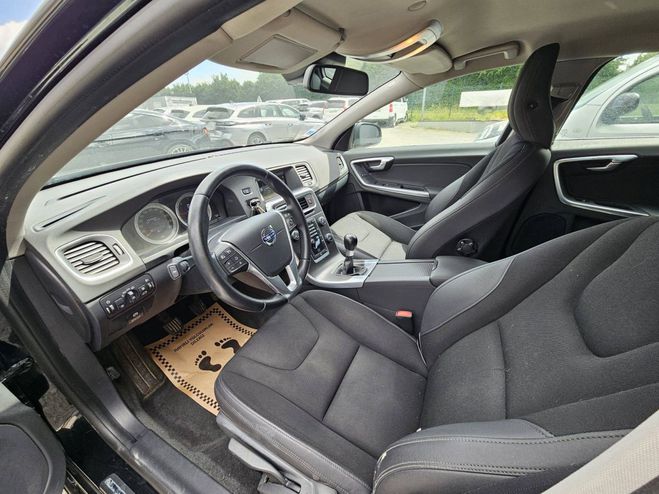 Volvo V60 D2 1.6 115ch Momentum NOIR de 2013
