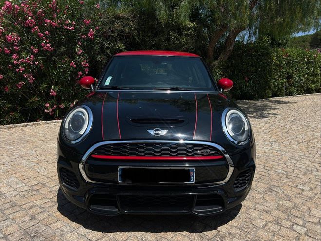 Mini One HATCH 3 PORTES F56 Cooper 231 ch John Wo Noir de 2018