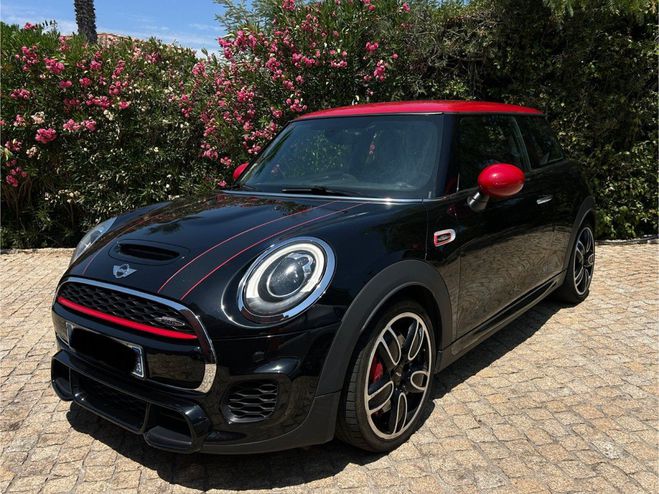 Mini One HATCH 3 PORTES F56 Cooper 231 ch John Wo Noir de 2018