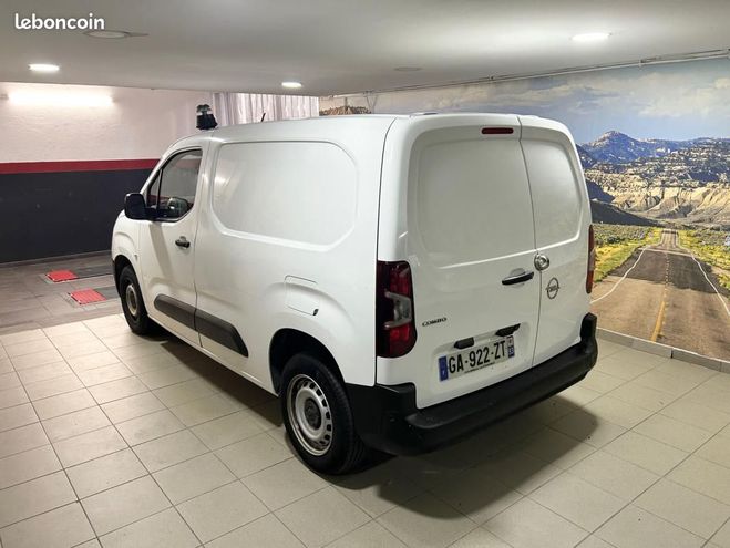 Opel Combo 1.5 BLUE HDI 16V TURBO Blanc de 2021