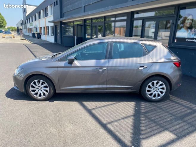 Seat Leon ST 1.6 TDI 110 STYLE BUSINESS START-STOP Gris de 2016