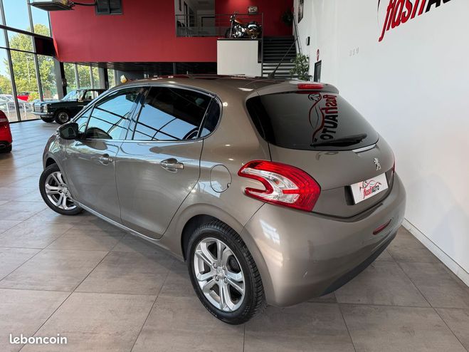 Peugeot 208 VTi 82cv ALLURE-2015  de 2015