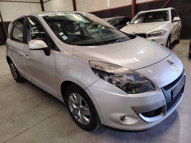 Renault Scenic III 1.5 dCi 110ch FAP Business EDC GRIS de 2011