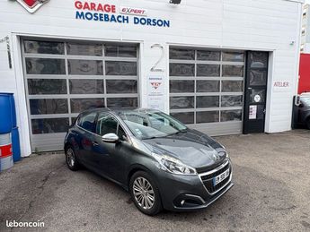  Voir détails -Peugeot 208 allure 1.2 110 cv 05-2017 à Saint-tienne (42)