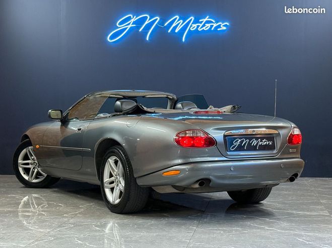 Jaguar XK8 Cabriolet 4.2 V8 BA Trs bon tat gnra Gris de 2002