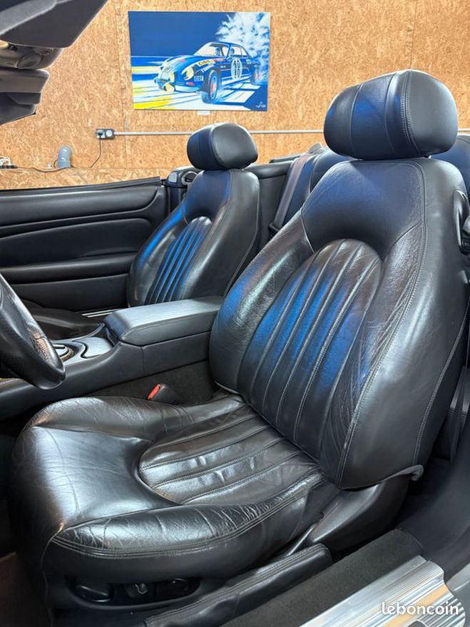 Jaguar XK8 Cabriolet 4.2 V8 BA Trs bon tat gnra Gris de 2002