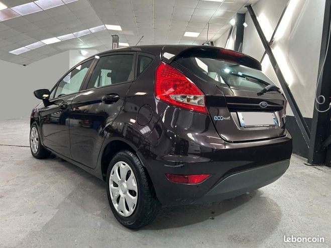 Ford Fiesta 1.6 TDCi 95ch 70.000Km 1re Main  de 2010