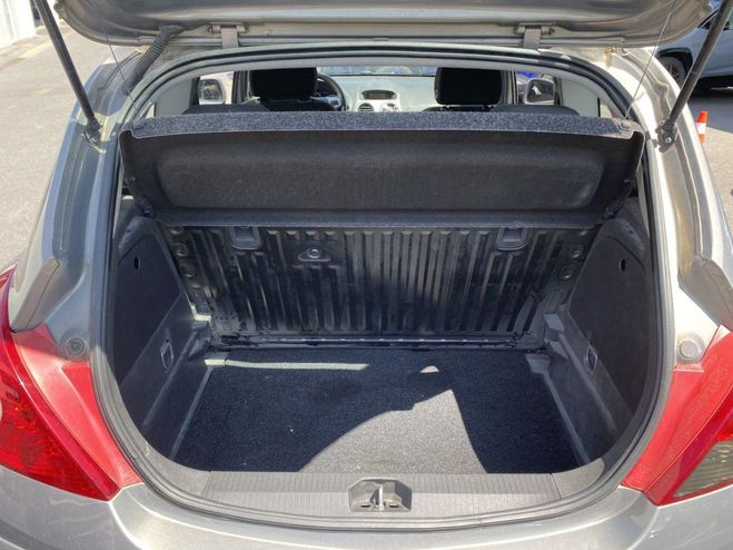 Opel Corsa 1.0 ESSENTIA 3P Gris C de 2013