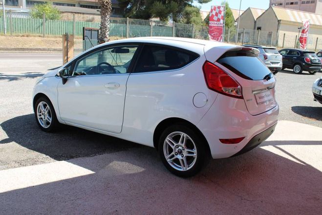 Ford Fiesta ECOBOOST 1.2L 100CV BTE 5VT PACK SPORT/T  de 2015