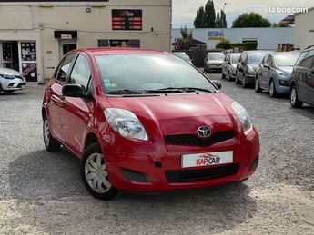  Voir détails -Toyota Yaris iii 69 vvt-i active à Saint-Soupplets (77)