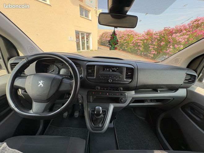 Peugeot Expert III VUL Standard 2.0 BlueHDi 16V 122 ch  Blanc de 2017