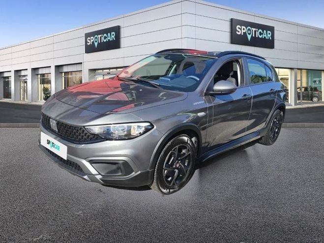 Fiat Tipo Cross 1.5 FireFly Turbo 130ch S/S Pack H Gris Maestro Mtallis de 2022