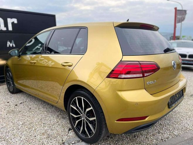 Volkswagen Golf 1.0 TSI Capteurs avant et arrire Or de 