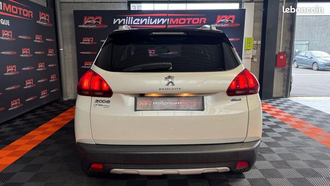 Peugeot 2008 crossway 1.2 puretech 110 cv grantie 6 m Blanc de 2017