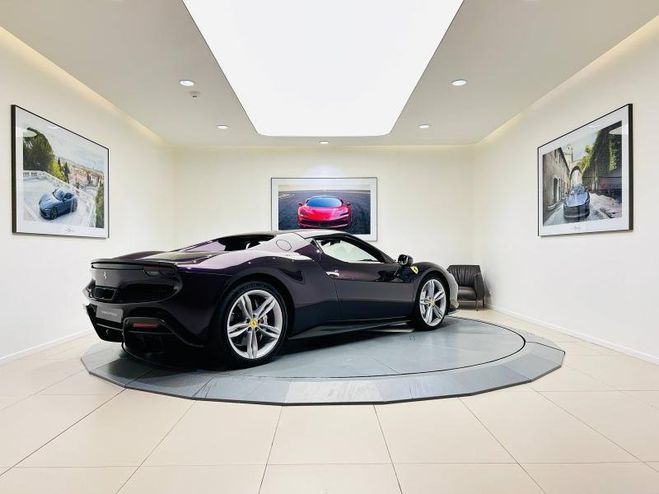 Ferrari 296 GTB Hybride Violet de 2023