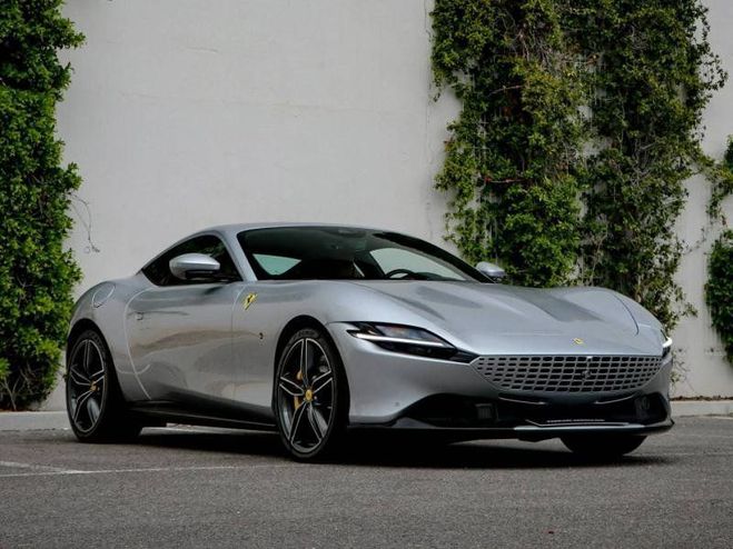 Ferrari Roma Coup Gris de 2023