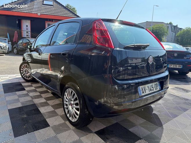 Fiat Grande Punto 1.2 8V 65CH CULT 5P Bleu de 2010