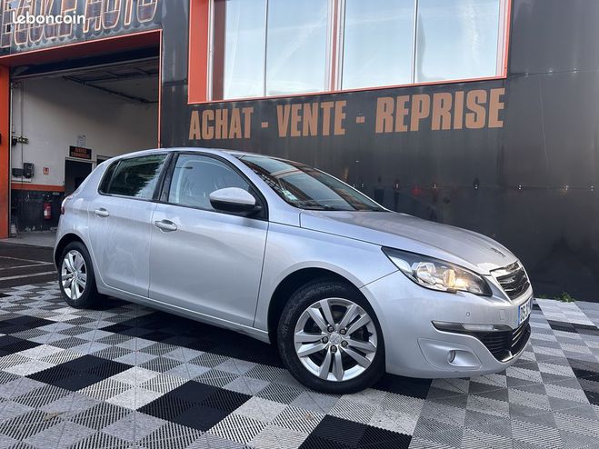 Peugeot 308 1.2 PURETECH 82CH ACTIVE 5P Gris de 2015