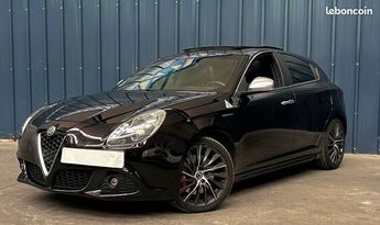  Voir détails -Alfa romeo Giulietta 1750 TBi 235ch Quadrifoglio Verde Toit o à Halluin (59)