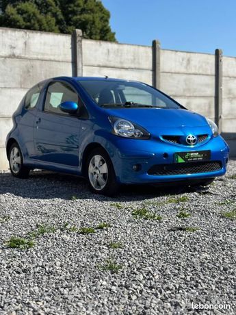  Voir détails -Toyota Aygo KILOMETRAGE CERTIFIER 1ER MAIN à Loison-sous-Lens (62)