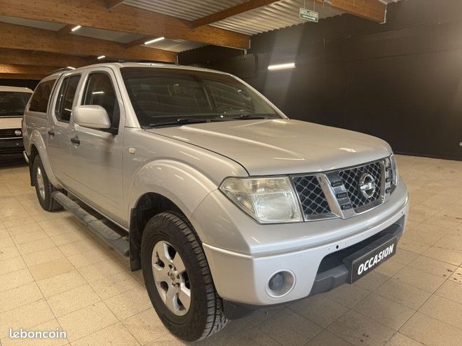 Nissan Navara 2.5 DCI 174CH DOUBLE-CAB LE Gris de 2007