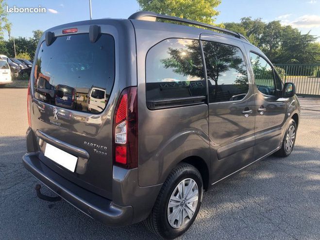 Peugeot Partner Tepee 1.6 BLUEHDI 100CH ACTIVE Gris de 2017