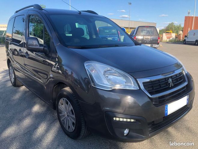 Peugeot Partner Tepee 1.6 BLUEHDI 100CH ACTIVE Gris de 2017