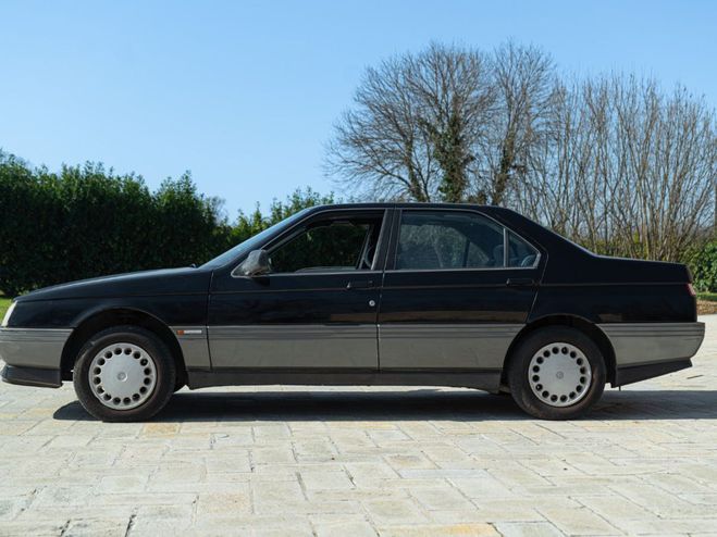 Alfa romeo 164  NERO de 1990