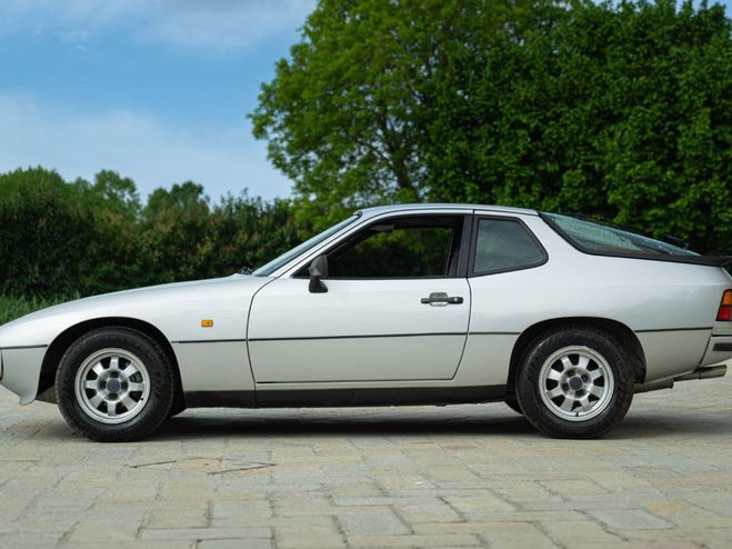 Porsche 924  GRIGIO de 1985