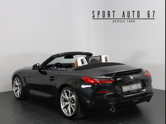 BMW Z4 20 I 197 CH 4 cylindres 2.0 L 16S Turbo Noir Saphir de 2019