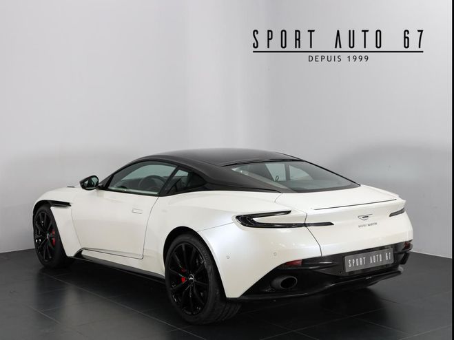 Aston martin DB11 V12 Morning Frost de 2017