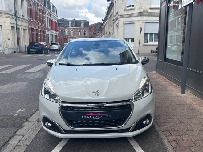 Peugeot 208 BlueHDi 100ch SS BVM5 Signature / APPLE  Blanc de 2019