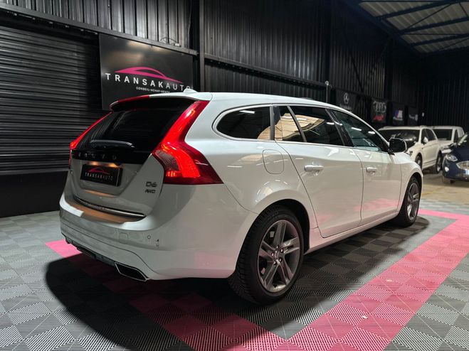Volvo V60 plug-in hybrid d6 awd 215 68 ch xenium g BLANC de 2013