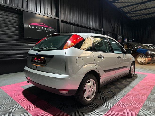 Ford Focus 1.8 tddi - 90 ambiente GRIS de 2001