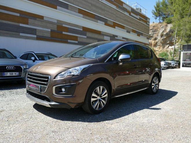 Peugeot 3008 1.6 HDI 120 Ch ALLURE ETG6 TOIT PANORAMI Marron de 2015
