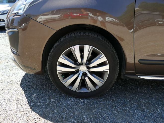 Peugeot 3008 1.6 HDI 120 Ch ALLURE ETG6 TOIT PANORAMI Marron de 2015