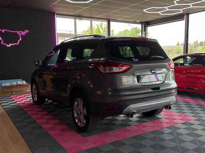 Ford Kuga TITANIUM 140 ch 2.0 TDCi 4x2 Bluetooth ~ Gris de 2014