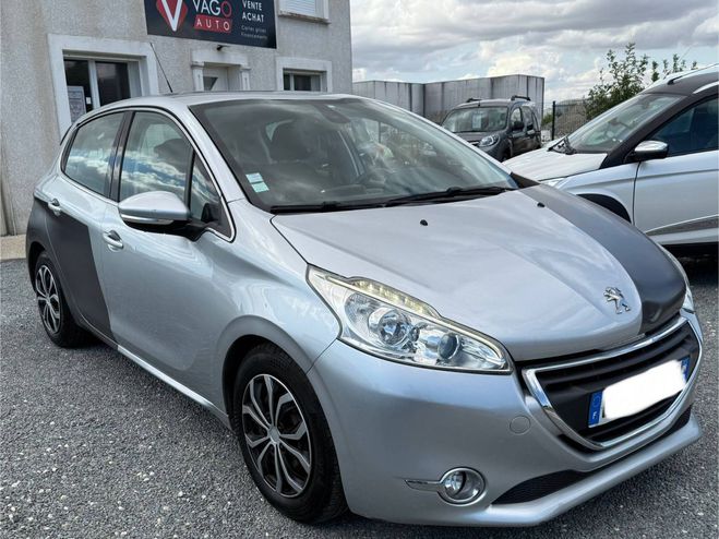 Peugeot 208 1.6 e-HDi FAP Active 4cv 5p GRIS de 2014