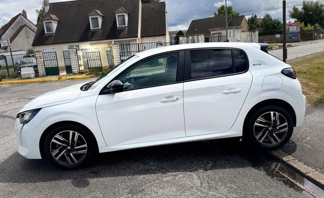 Peugeot 208 Style 1.2 PT 100CV BVM6 12500HT Blanc Nacr de 2023