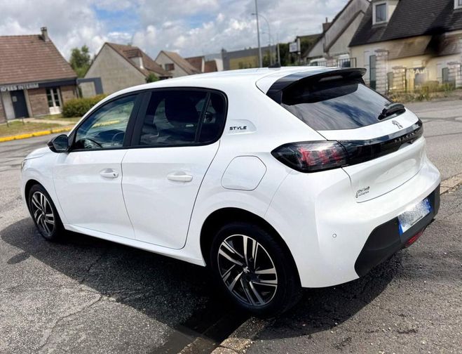 Peugeot 208 Style 1.2 PT 100CV BVM6 12500HT Blanc Nacr de 2023