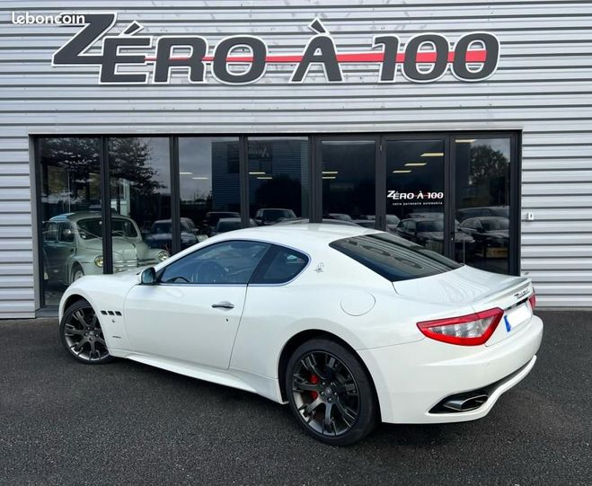 Maserati Gran Turismo 4.7 V8 S Blanc de 2009