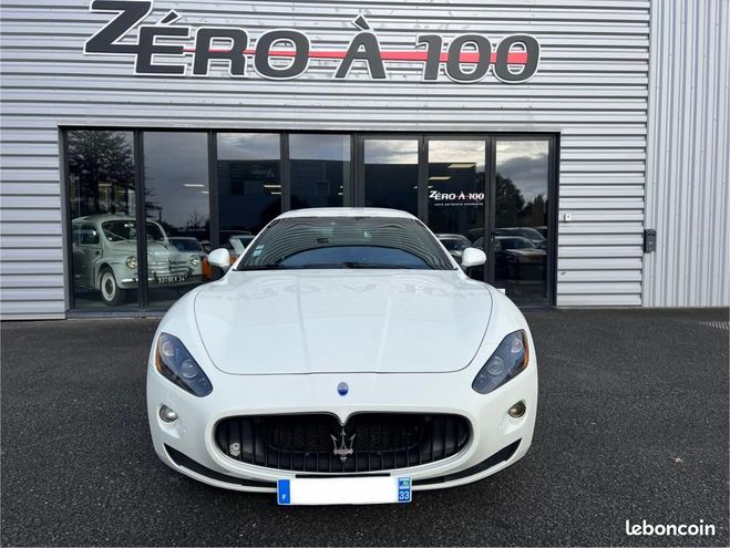 Maserati Gran Turismo 4.7 V8 S Blanc de 2009