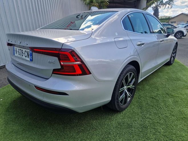Volvo S60 -35% 2.0L - B4 - MHEV MILD HYBRIID - 197 GRIS de 2024