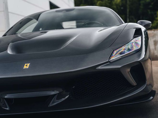 Ferrari F8 Tributo Canna Di Fucile Lift Carbon 20 Gris Mtallis de 