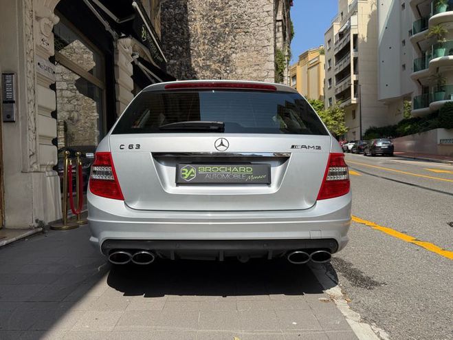 Mercedes Classe C 63 T AMG (204.277) Gris de 2010