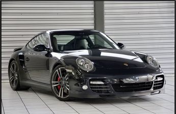  Voir détails -Porsche 911 TURBO COUPE 3.8 PDK A à  La Chapelle-des-Fougeretz (35)