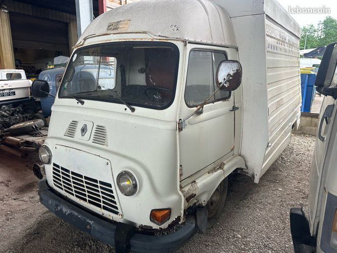 Renault Estafette magasin boucherie  restaurer  de 1979